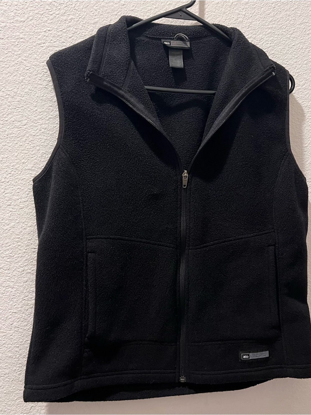 REI Black Women's Fleece Large Zipper Sleeveless Layering Vest Size Large